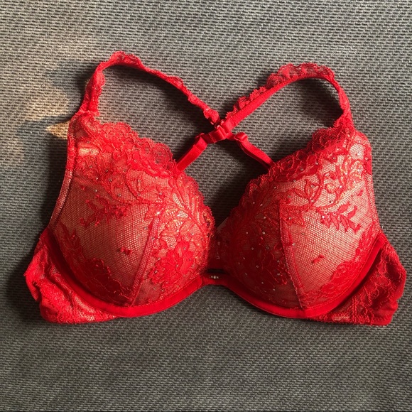 EUC! Sexy Lace push-up w/ rhinestones. - Picture 2 of 13
